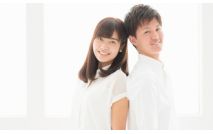 【女性8...