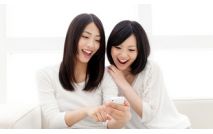 【女性8...